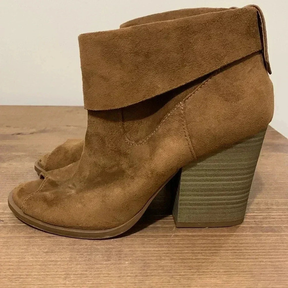 Women’s SO Nochill Peep Toe Ankle Booties Brown Size 7.5 EUC - Picture 2 of 6